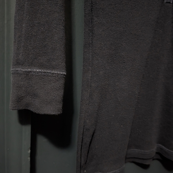 Hollister Y2K Henley  3/4 Sleeve - Picture 6 of 6